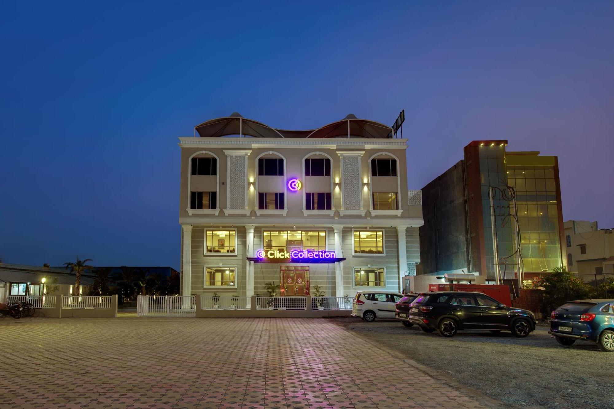 Click Collection Grand Gateway Varanasi — Foto 2